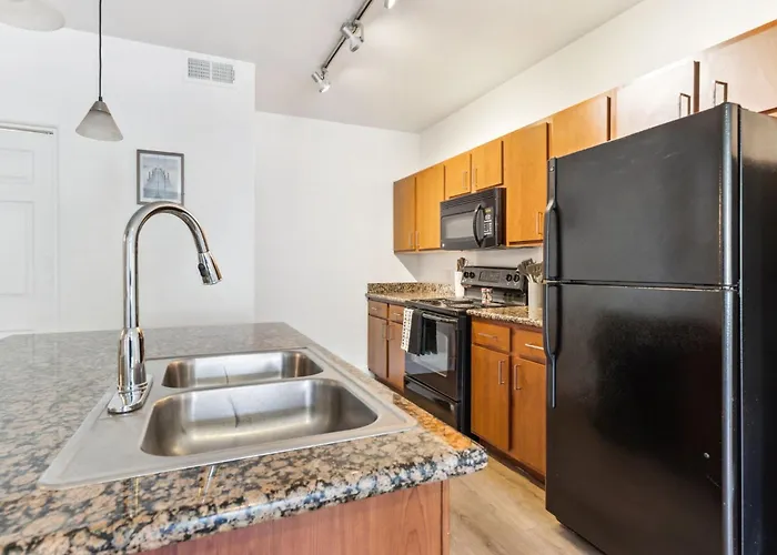 Apartment Cozysuites - Westgate With Pool 12 Glendale